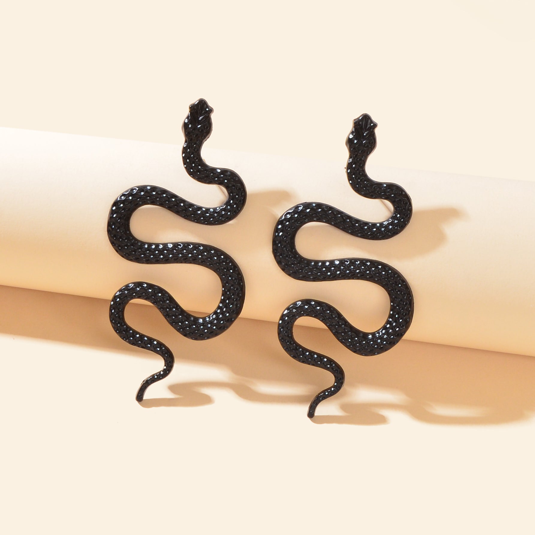 Punk Gothic Big Black Snake Stud Statement Earrings Party Decoration for Women