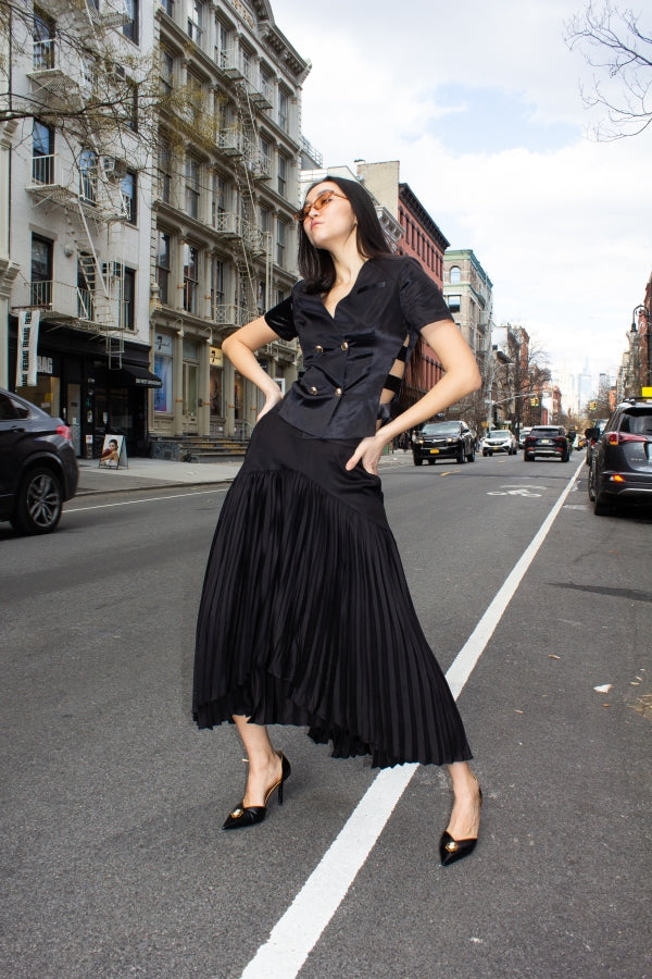 Maryanne Black Pleated Skirt – Stylish Women’s Midi Skirt